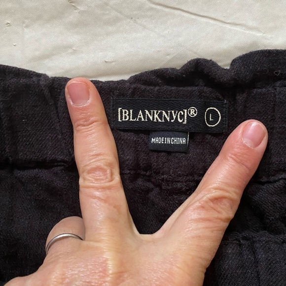 Blank NYC Women Black Rayon Casual Crop Pants Size large - Picture 3 of 7